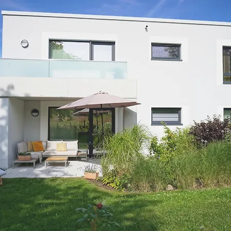 Charmante Wippsteert Auf Ruegen, Grosser Garten Und Sonnen Terrasse Am Golf Platz Und Nationalpark Jasmund Apartment